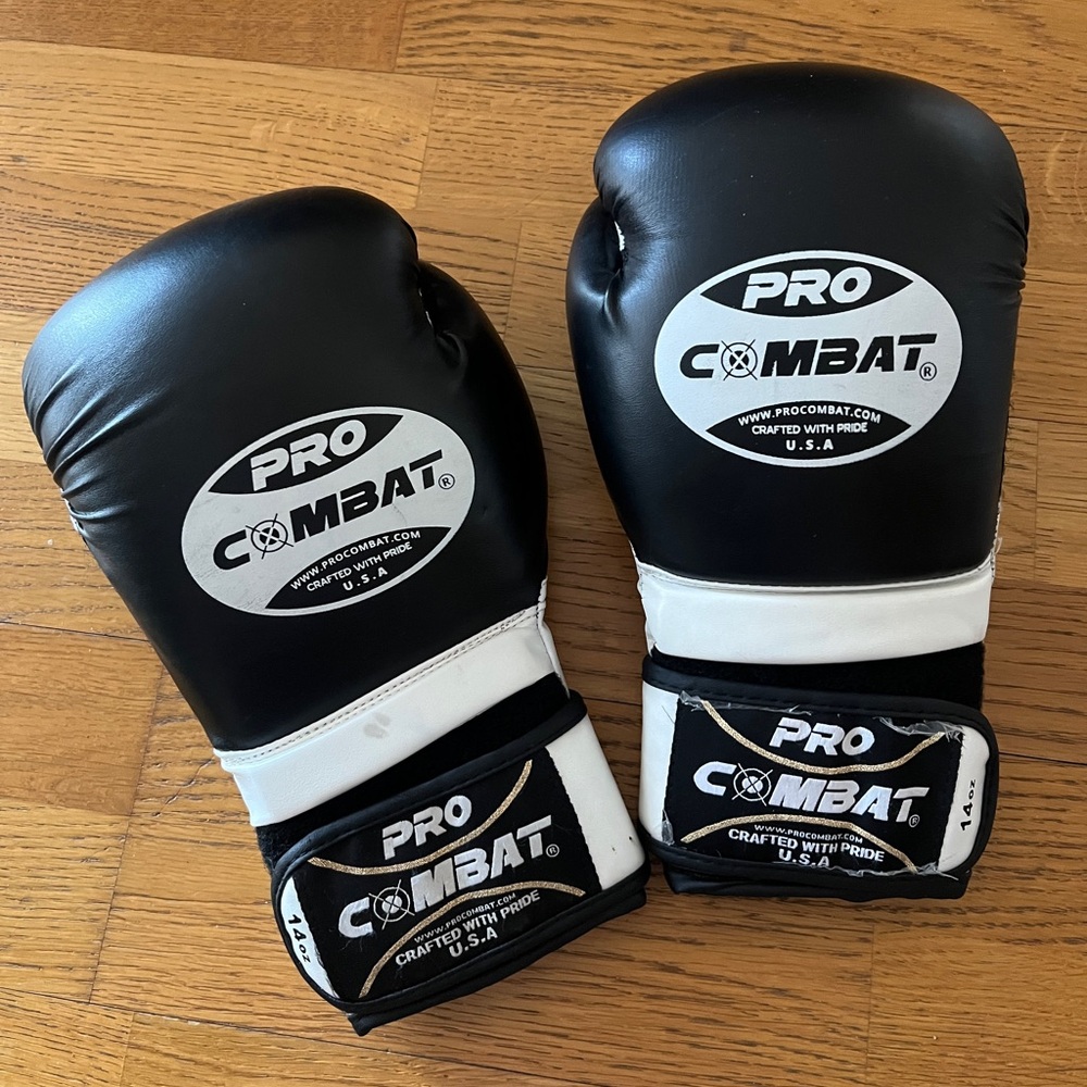 Pro Combat 14oz Genuine Leather Boxing Gloves
